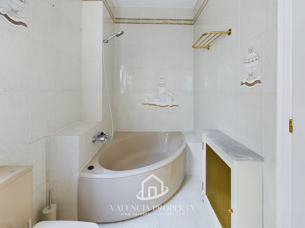 Property 2494 - Image 33